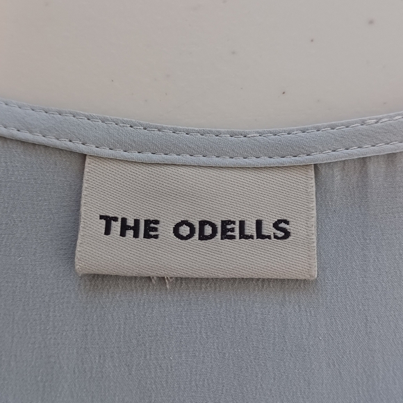 The Odells Hi-Lo Linen Silk Tank Top Blouse - Picture 11 of 15